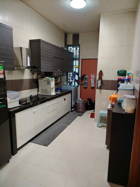 2-storey Terraced House for Sale in Taman Bestari Indah (Ulu Tiram) - Victor Lim - Kitchen - PropertyGuru.com.my