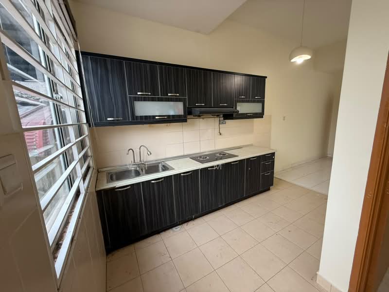 Cluster House for Sale in Taman Anggun (Rawang) - Vikram . - Kitchen - PropertyGuru.com.my