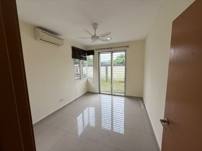 Cluster House for Sale in Taman Anggun (Rawang) - Vikram . - Interior - PropertyGuru.com.my