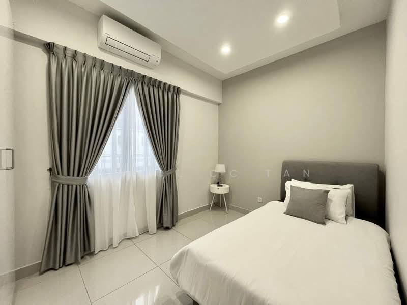 Kondominium untuk Dijual di The Z Residence - Janice CC Tan - Bedroom - PropertyGuru.com.my