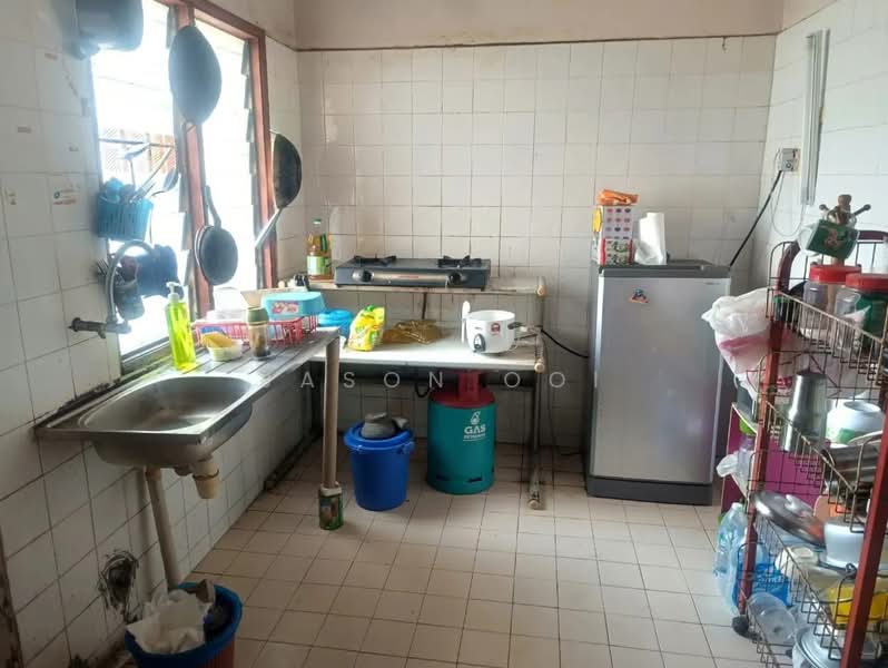 Rumah Teres 1.5 Tingkat untuk Dijual di Taman Alam Megah (Shah Alam) - Jason Ooi - Kitchen - PropertyGuru.com.my