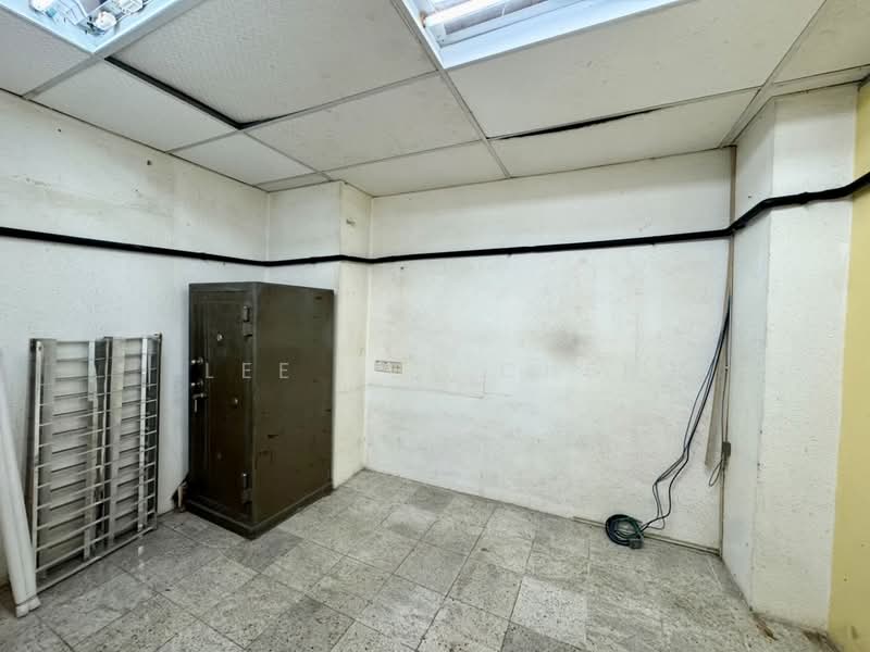 Shop for Rent in George Town (Penang) - Lee Xue Chen - Interior - PropertyGuru.com.my