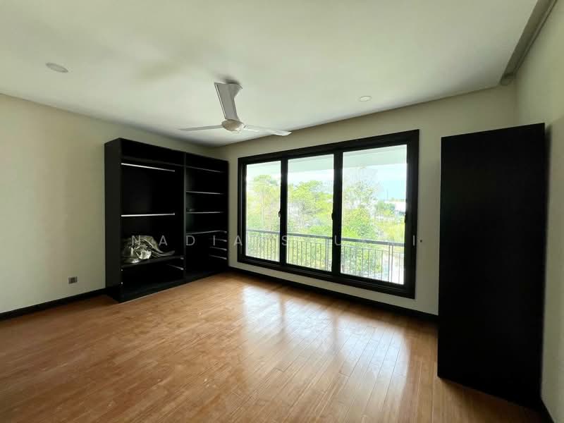 Bungalow for Sale in Bukit Jelutong (Shah Alam) - Nadia Shukri - Bedroom - PropertyGuru.com.my