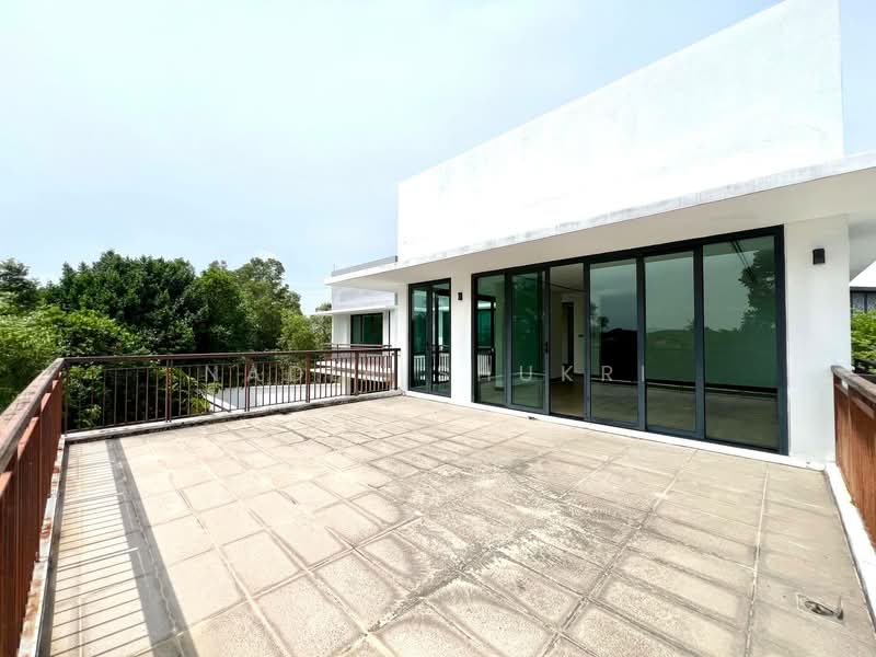 Bungalow for Sale in Bukit Jelutong (Shah Alam) - Nadia Shukri - Exterior - PropertyGuru.com.my