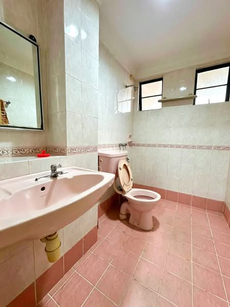 Rumah Teres 2 Tingkat untuk Dijual di Seksyen 9 (Kota Damansara) - Victor Liew - Bathroom - PropertyGuru.com.my