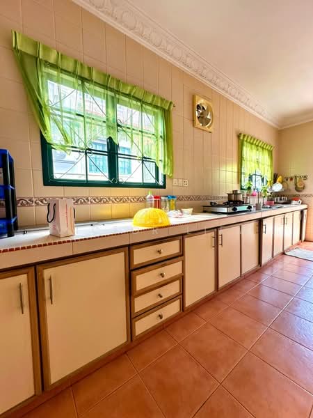 Rumah Teres 2 Tingkat untuk Dijual di Seksyen 9 (Kota Damansara) - Victor Liew - Kitchen - PropertyGuru.com.my