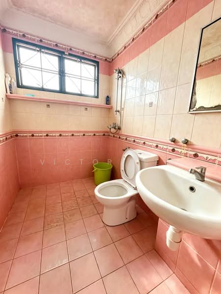 Rumah Teres 2 Tingkat untuk Dijual di Seksyen 9 (Kota Damansara) - Victor Liew - Bathroom - PropertyGuru.com.my