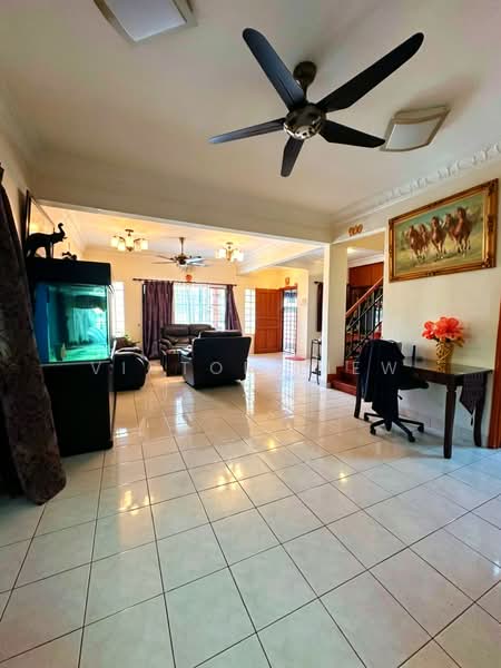 Rumah Teres 2 Tingkat untuk Dijual di Seksyen 9 (Kota Damansara) - Victor Liew - Living Room - PropertyGuru.com.my