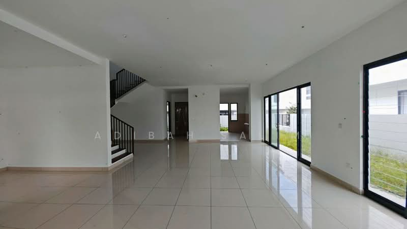 Rumah Teres 2-Tingkat untuk Dijual di Elmina (Shah Alam) - Adibah Salim - Living Room - PropertyGuru.com.my