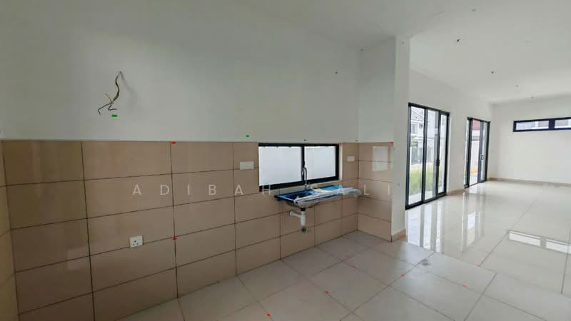 Rumah Teres 2-Tingkat untuk Dijual di Elmina (Shah Alam) - Adibah Salim - Kitchen - PropertyGuru.com.my