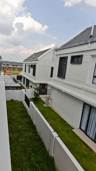 Rumah Teres 2-Tingkat untuk Dijual di Elmina (Shah Alam) - Adibah Salim - Exterior - PropertyGuru.com.my