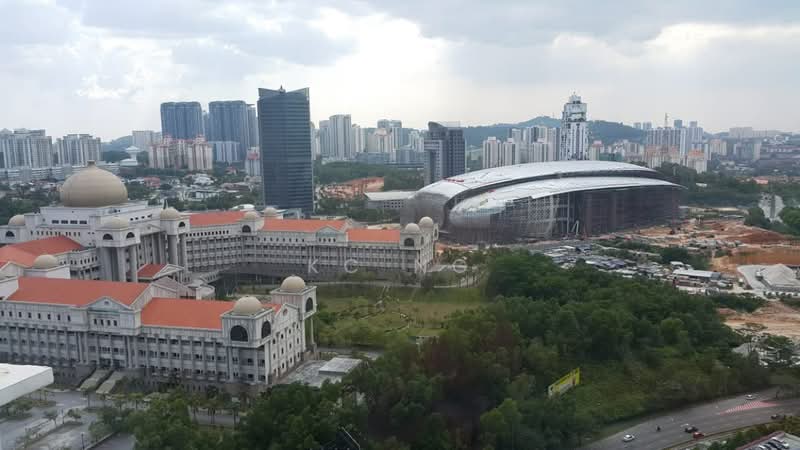 Kondominium untuk Dijual di Sri Putramas III / Royal Regent - KC Ng - Exterior - PropertyGuru.com.my