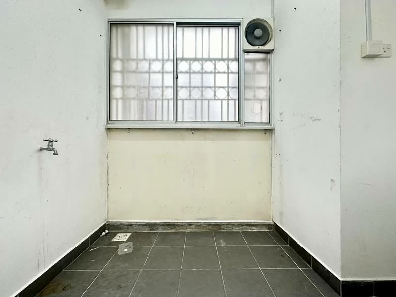 Pangsapuri untuk Dijual di Seri Intan Apartment - Dr Shahril Nizam - Interior - PropertyGuru.com.my
