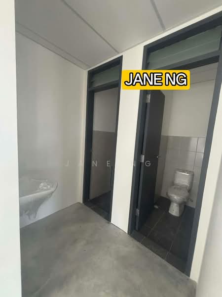 Kilang Berkembar untuk Disewa di Kawasan Industri Ringan Asas Jaya (Bukit Mertajam) - Jane Ng - Bathroom - PropertyGuru.com.my