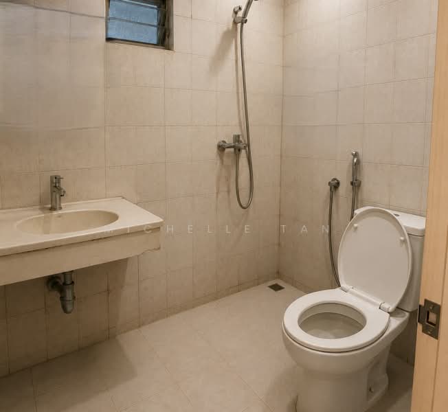 Flat for Sale at Flat Pkns Au3 - Michelle Tan - Bathroom - PropertyGuru.com.my