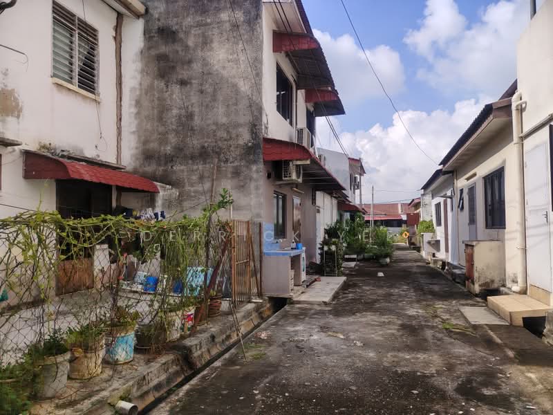 Rumah Teres untuk Dijual di Taman Merdeka Jaya (Batu Berendam) - Derrick Yee - Exterior - PropertyGuru.com.my