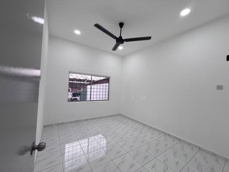 Rumah Teres 1-Tingkat untuk Dijual di Taman Megah (Kluang) - Chin Wei Lim - PropertyGuru.com.my