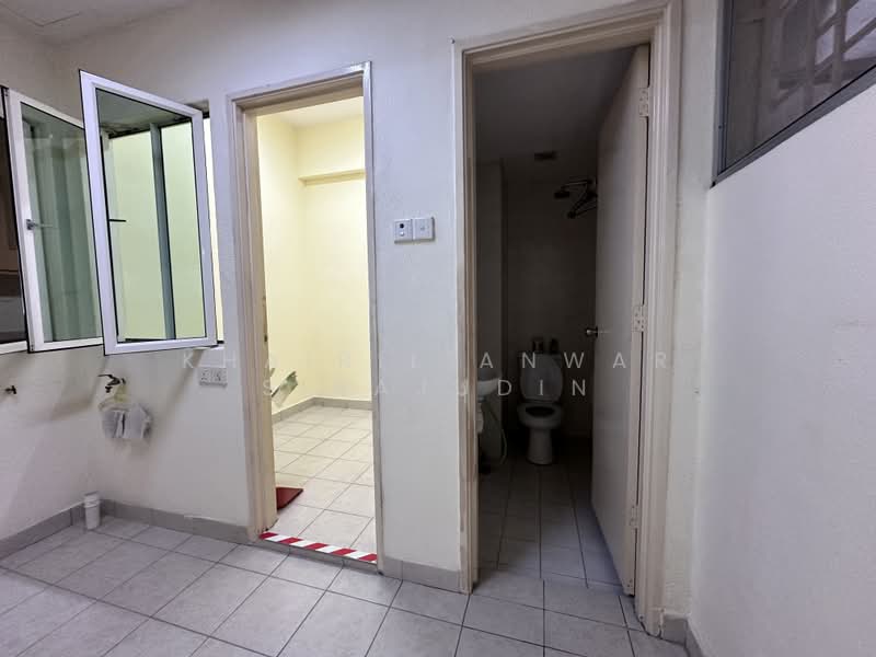 Kondominium untuk Disewa di Sutramas Luxury Condominium - Khairil Anwar Sirajudin - Bathroom - PropertyGuru.com.my