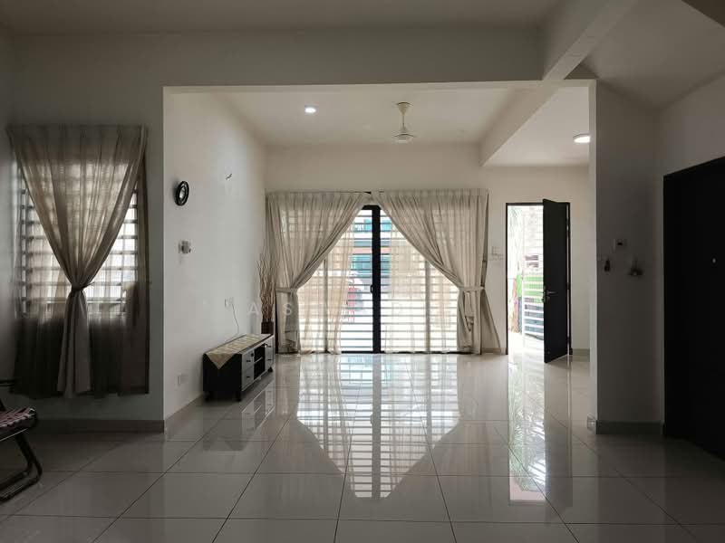 Rumah Teres 2-Tingkat untuk Dijual di Bertam Perdana 2 (Kepala Batas) - Aswad . - Living Room - PropertyGuru.com.my