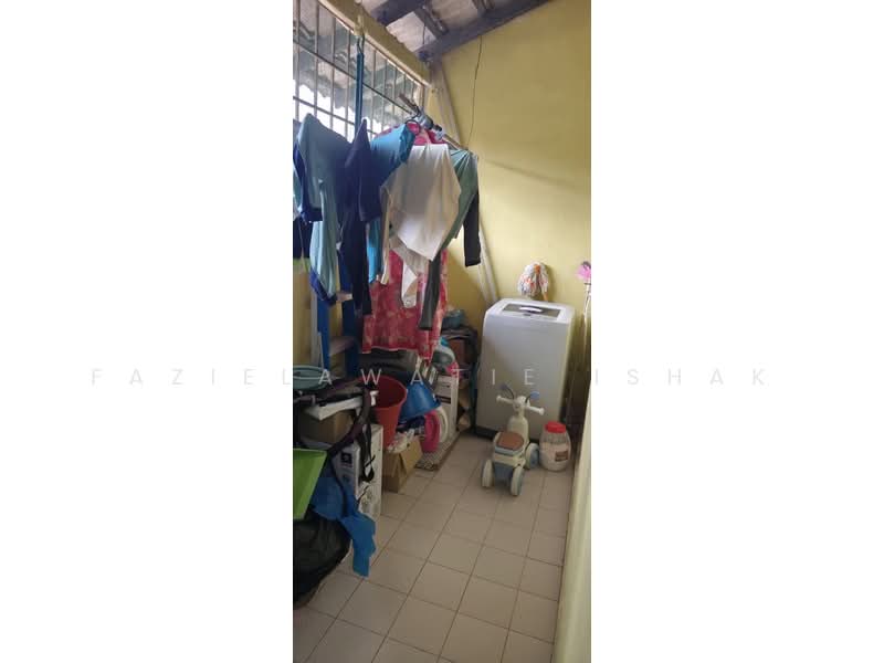 1-storey Terraced House for Sale in Balok (Pahang) - Fazielawatie Ishak - Interior - PropertyGuru.com.my