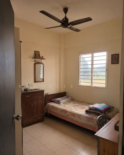 Apartment for Sale at Sutera Apartment Bandar Tun Hussein Onn - Michelle Tan - Bedroom - PropertyGuru.com.my