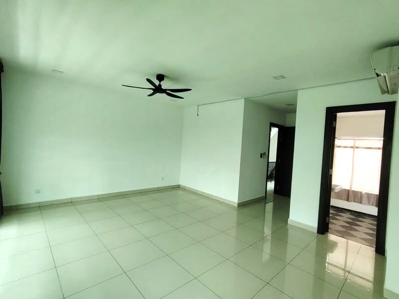 Rumah Teres 2.5 Tingkat untuk Disewa di Cyberjaya (Selangor) - HL Lau - Living Room - PropertyGuru.com.my