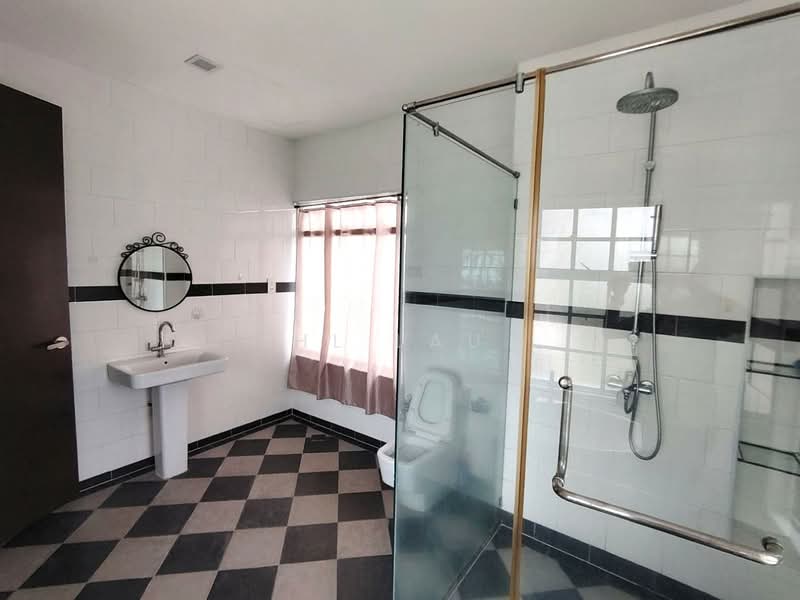 Rumah Teres 2.5 Tingkat untuk Disewa di Cyberjaya (Selangor) - HL Lau - Bathroom - PropertyGuru.com.my
