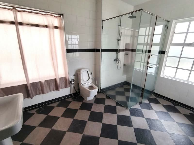 Rumah Teres 2.5 Tingkat untuk Disewa di Cyberjaya (Selangor) - HL Lau - Bathroom - PropertyGuru.com.my