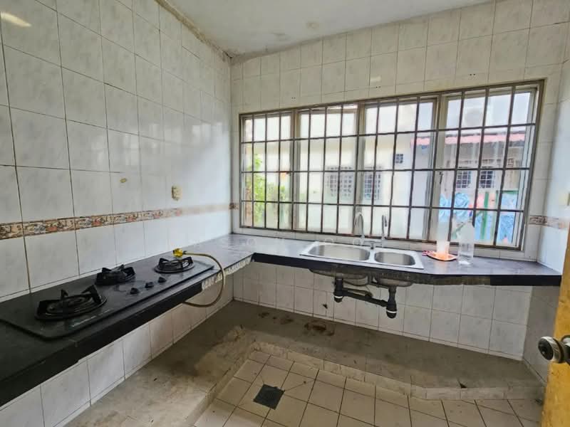 Rumah Teres 2 Tingkat untuk Dijual di Taman Taming Emas (Kajang) - Jason Ooi - Kitchen - PropertyGuru.com.my