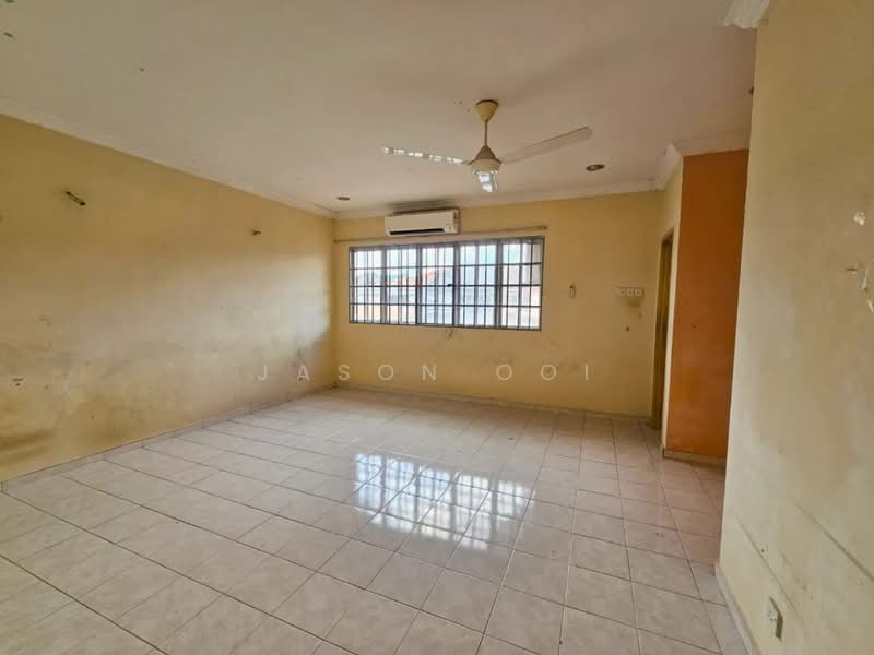 Rumah Teres 2 Tingkat untuk Dijual di Taman Taming Emas (Kajang) - Jason Ooi - Living Room - PropertyGuru.com.my
