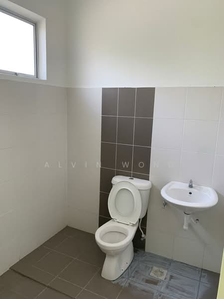 Semi-Detached House for Sale in Ipoh (Perak) - Alvin Wong - Bathroom - PropertyGuru.com.my