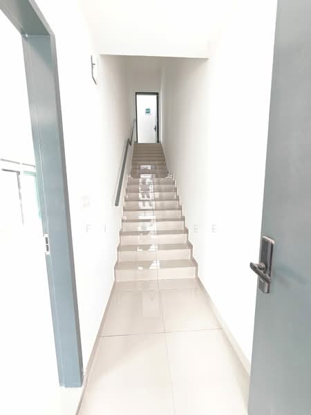 Rumah Teres 2 Tingkat untuk Disewa di Bandar Dato Onn (Tebrau) - Fion Lee - Corridor - PropertyGuru.com.my