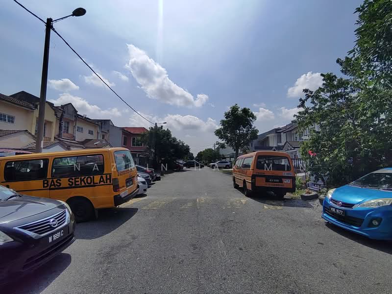 Rumah Teres 2 Tingkat untuk Dijual di Puncak Alam (Selangor) - Nazrin Hakimin - PropertyGuru.com.my