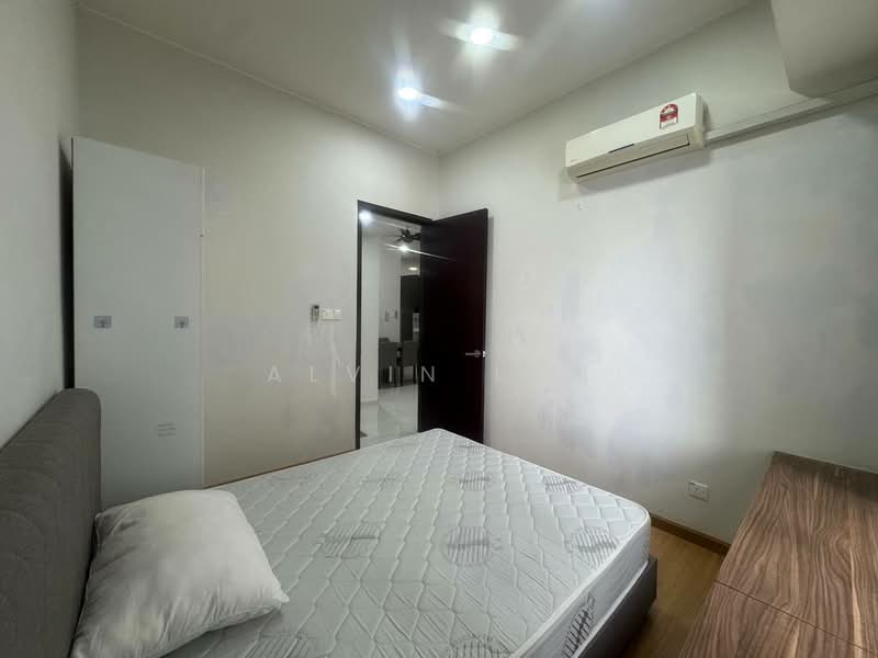 Condominium for Rent at Royal Strand @ Country Garden Danga Bay - Alvin Lim - Bedroom - PropertyGuru.com.my