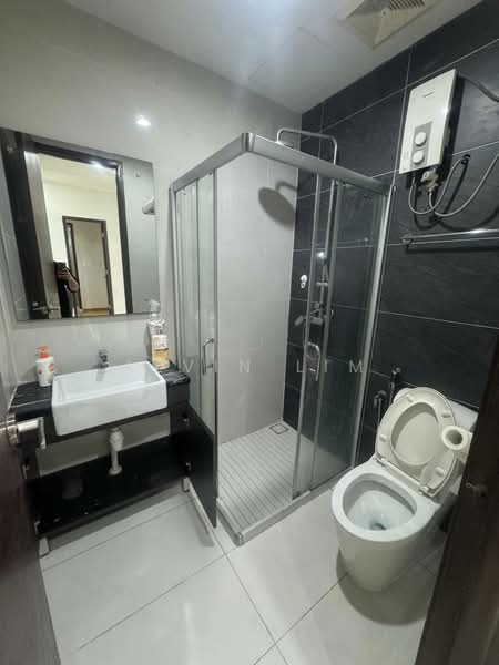 Condominium for Rent at Royal Strand @ Country Garden Danga Bay - Alvin Lim - Bathroom - PropertyGuru.com.my