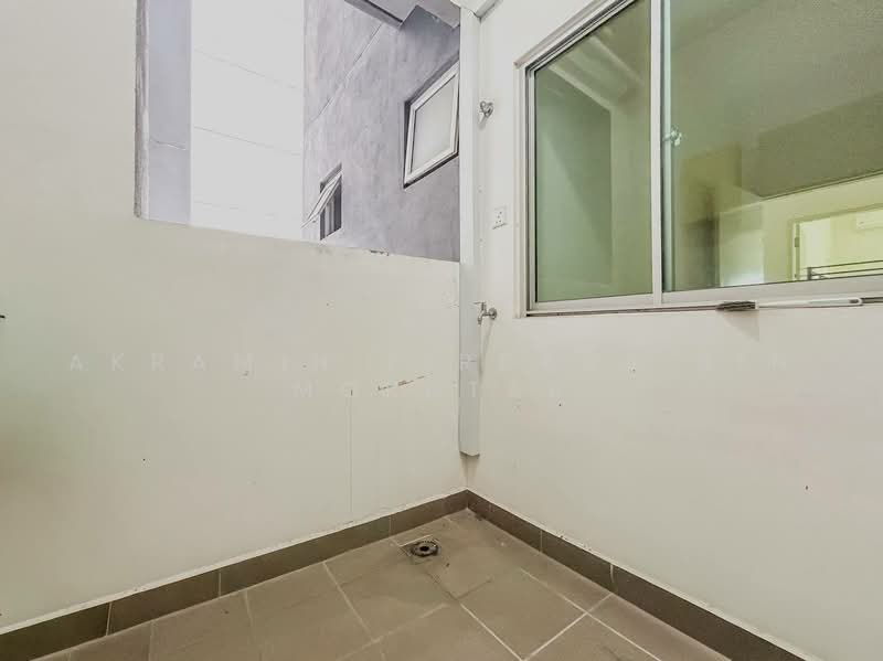 Kediaman Servis untuk Dijual di Savanna Executive Suite @ Southville City - Akramin Firdaus Bin Mokhtar - PropertyGuru.com.my