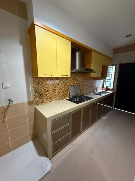 Cluster House for Rent in Taman Adda Heights (Tebrau) - Ray Tung - Kitchen - PropertyGuru.com.my