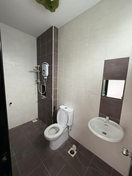 Cluster House for Rent in Taman Adda Heights (Tebrau) - Ray Tung - Bathroom - PropertyGuru.com.my