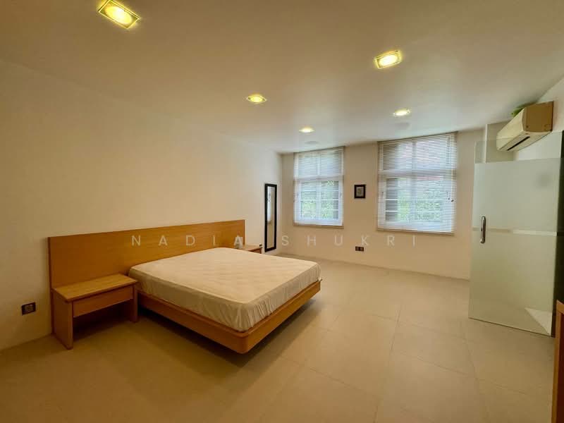 Rumah Banglo untuk Dijual di Seksyen 13 (Shah Alam) - Nadia Shukri - Bedroom - PropertyGuru.com.my