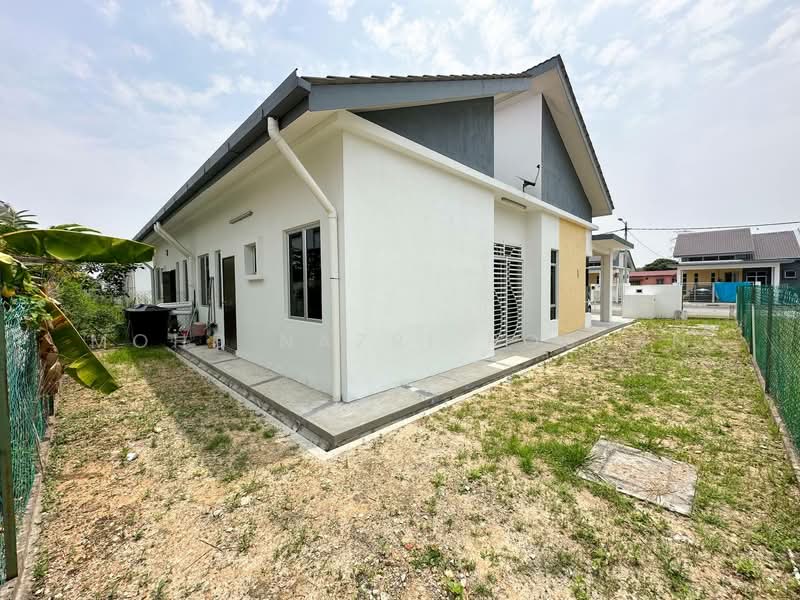 Semi-Detached House for Sale in Taman Desa Salak Pekerti (Sepang) - Mohd Nazri Roslan - PropertyGuru.com.my