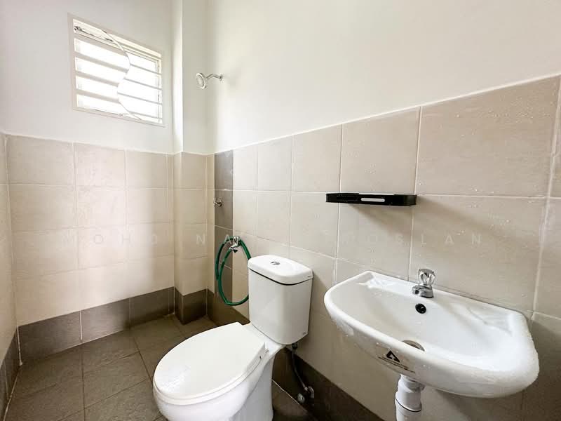 Semi-Detached House for Sale in Taman Desa Salak Pekerti (Sepang) - Mohd Nazri Roslan - PropertyGuru.com.my
