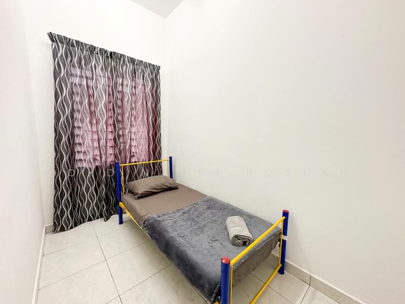 Semi-Detached House for Sale in Taman Desa Salak Pekerti (Sepang) - Mohd Nazri Roslan - PropertyGuru.com.my