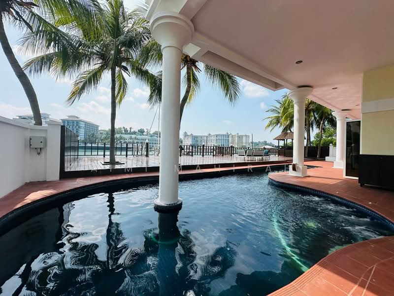 Bungalow House for Sale in Teluk Kemang (Negeri Sembilan) - Aimi Mahirah - Exterior - PropertyGuru.com.my