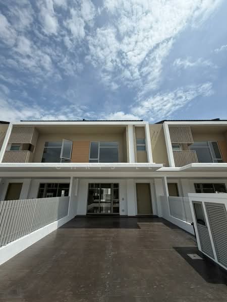 2-storey Terraced House for Rent in Bandar Gamuda Cove (Dengkil) - Chris Lee - Exterior - PropertyGuru.com.my