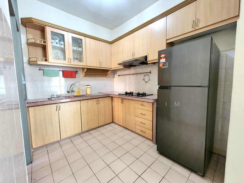 Pangsapuri untuk Dijual di Pangsapuri Seroja - Adibah Salim - Kitchen - PropertyGuru.com.my