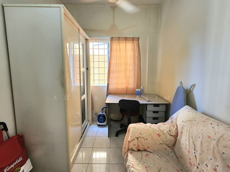 Pangsapuri untuk Dijual di Pangsapuri Seroja - Adibah Salim - Study - PropertyGuru.com.my