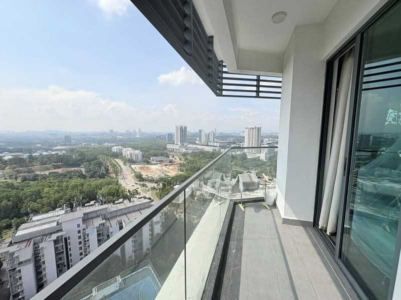 Kondominium untuk Dijual di Cristal Serin Residence - Ahmad Farhi - Balcony - PropertyGuru.com.my