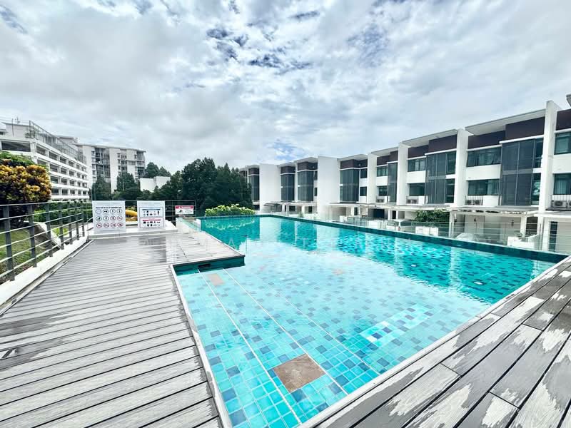 Kondominium untuk Dijual di Cristal Serin Residence - Ahmad Farhi - Exterior - PropertyGuru.com.my