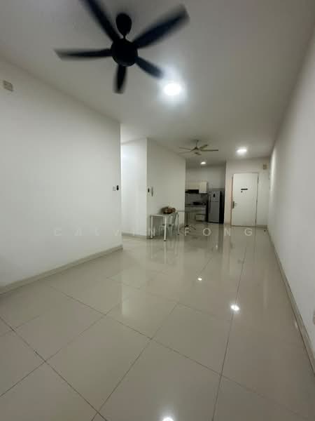 Kondominium untuk Disewa di Scenaria @ North Kiara Hills - Calvin Fong - Living Room - PropertyGuru.com.my