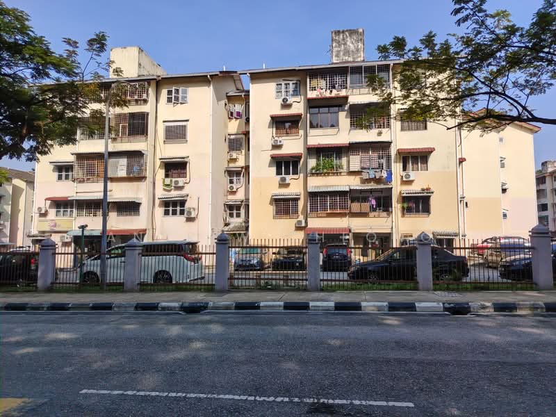 Apartment for Rent at Taman Sri Endah Apartment - Andrew Cheong - PropertyGuru.com.my